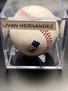 LIVAN HERNANDEZ FLORIDA MARLINS 1997 SERIE MUNDIAL MVP FIRMADO POR JSA certificado de autenticidad - Imagen 1 de 2