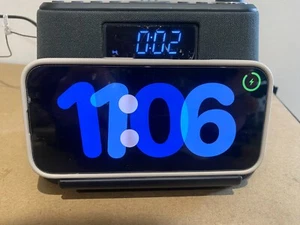 Reloj despertador de cabecera Glow i-box con carga inalámbrica luz ambiental de ruido blanco - Imagen 1 de 16
