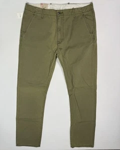 Levis Chino Standard Taper Men’s 36x34 NWT Modern Classic Work City Causal - Picture 1 of 11