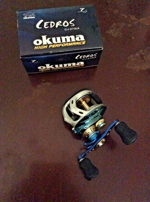 Okuma Cedros CJ-273LX Low Profile Saltwater  Baitcast Reel - Left-Hand - Image 1 of 2