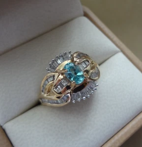 SPARKLING 10K YG OVAL BLUE TOPAZ & MULTI-CUT DIAMOND RING - Picture 1 of 6