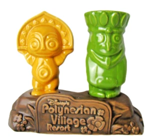 Walt Disney World Polynesian Resort Tiki Salt Pepper Set With Base NEW - Picture 1 of 16