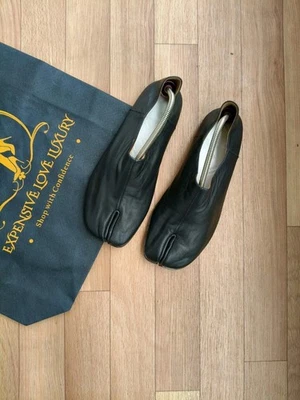 MAISON MARGIELA BLACK BABOUCHE  TABI LOAFERS SIZE EU 39  , 9  US ,  6  UK - Image 1 of 4