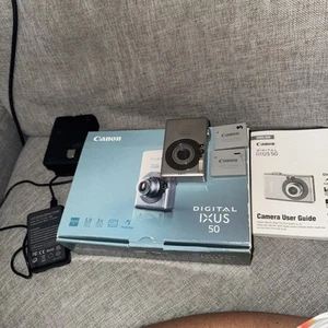 Canon Digitalkamera IXUS 50 5.0MP silber getestet - Bild 1 von 7