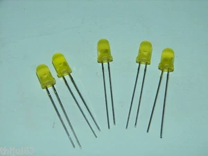 LOT DE 5 LED JAUNE DIAMETRE 5mm COMPOSANTS ELECTRONIQUE NEUFS - Picture 1 of 1