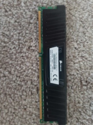 Corsair Vengeance LP 8GB 1x8GB RAM PC3-12800 DDR3-1600 SDRAM CML32GX3M4A1600C10 - Image 1 of 2