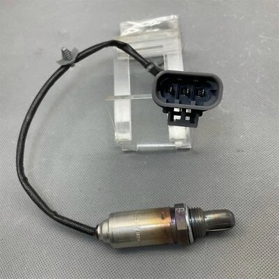 Sensor de oxígeno Bosch O2 13617 OE para Infiniti Q45 4,5 L 1990-1996 Foto 1 de 4