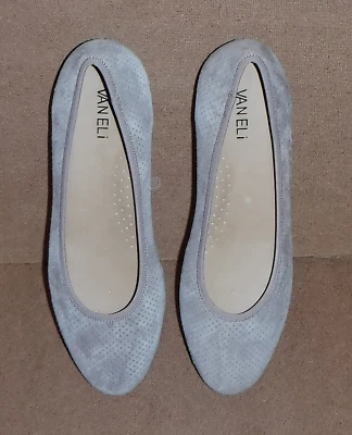 Vaneli Women’s Light Brown Flats Size 9M Comfort Shoes - Image 1 of 4