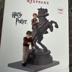 Hallmark Harry Potter 2017 Scacchi Magici Un Gioco Pericoloso Ornamento Parlante - Foto 1 di 2