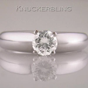 Diamond Round Brilliant Cut Ring Certificated I VVS2 0.68ct in 18ct White Gold - Picture 1 of 1