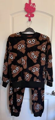 Conjunto de Jogger de Terciopelo Exclusivo Marca Poop Emoji JAPÓN Para Hombre S Niños Grandes 16 Arte Pop Foto 1 de 4