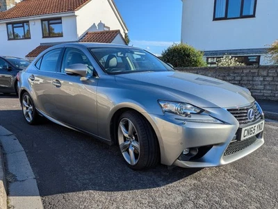 2015 Lexus IS300h Premier - Image 1 of 4