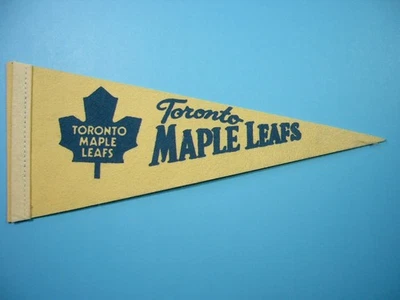 1973/74 TORONTO MAPLE LEAFS MINI NHL HOCKEY LOGO FLAG BANNER PENNANT NICE!! - Image 1 of 4