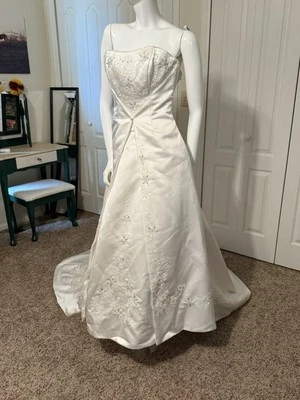 Alfred Angelo wedding dress - Image 1 of 4