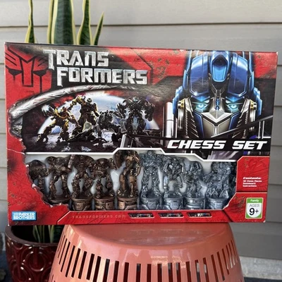 Parker Brothers Transformers Chess Set Complete 2007 - Image 1 of 4