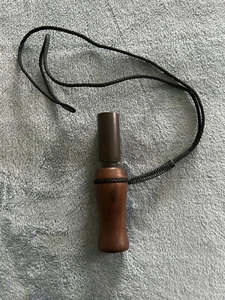 DUCK CALL WOOD WITH PLASTIC SLIDE KNECK ROPE 5 INCHES LONG - Picture 1 of 10