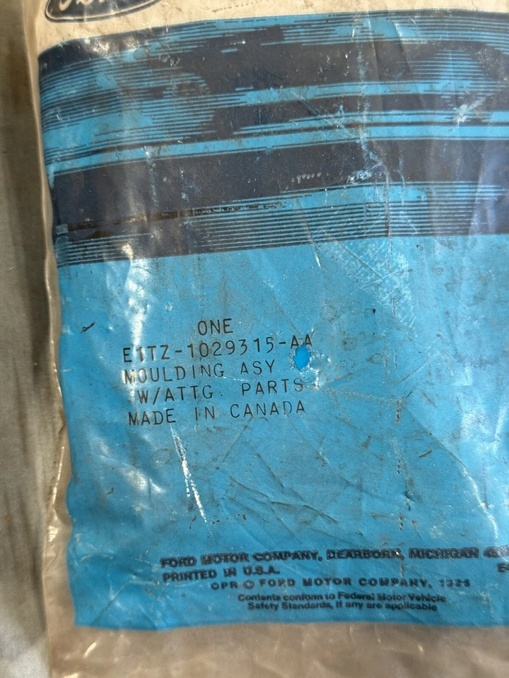 Ford F100/350 cabina esquina MLDG E1TZ-1029315-AA nuevo de lote Foto 1 de 3