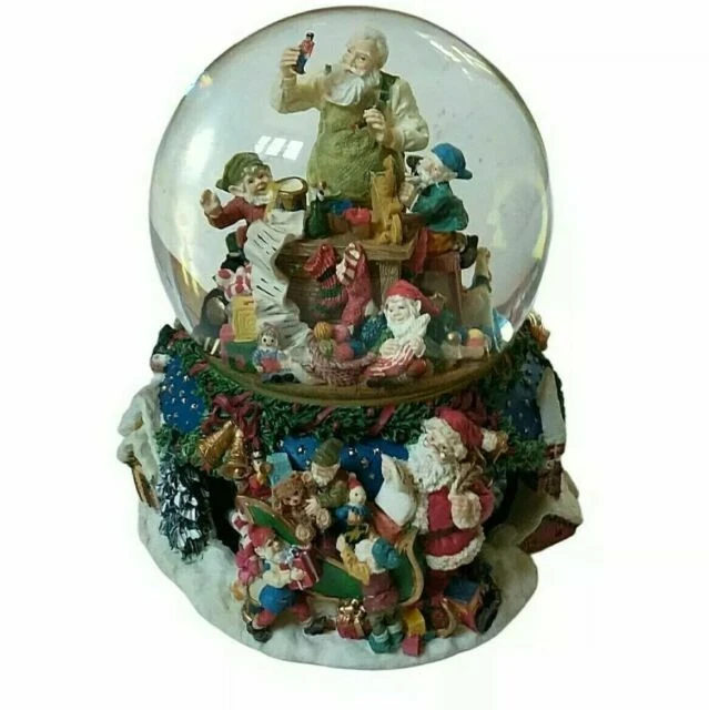 Kirkland Signature Musical Waterglobe with Revolving Base