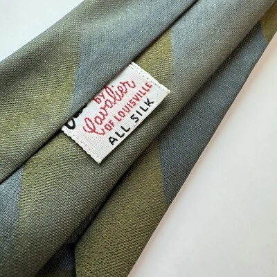 Corbata delgada de colección para hombre de Cavalier of Louisville ¡toda de seda! "Muy bonita corbata 52,5""" Foto 1 de 4