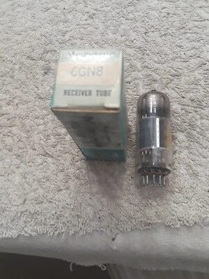 Tubo de vacío NOS Magnavox 6GN8 Foto 1 de 4