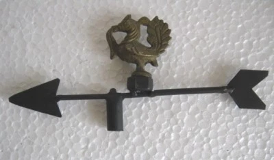 VINTAGE BRONCE PAVO VELETA / VELETA. Foto 1 de 4