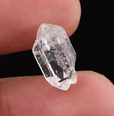 Untreated Natural White With Black Spot Quartz 6.05 Ct GIT Certified Loose Rough - Image 1 of 4