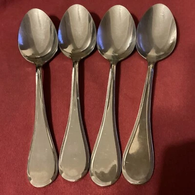 Talheres de aço inoxidável Morgan 4 colheres de sopa 18/10 França 8 1/4" Williams-Sonoma - Imagem 1 de 4
