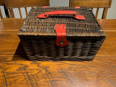 Nice Wicker Hamper Basket, Marks & Spencer - L40cm W30cm H20cm - Image 1 of 4
