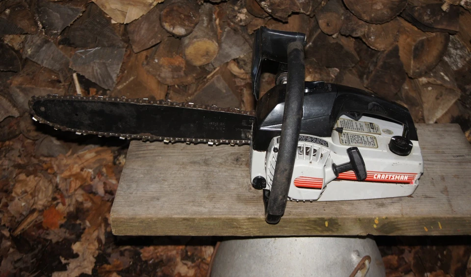 Craftsman 2.3 cubic inch 2300 parts saw runs on prime, fast shipping - Image 1 of 4