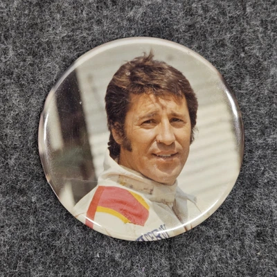 Mario Andretti Pinback Botón De Colección Años 80 Indianápolis 500 INDY Race Foto 1 de 3