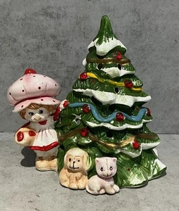 Vintage 1980 Strawberry Shortcake Berry Merry Christmas Ceramic Lighted Tree - Picture 1 of 20