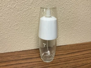 The Pampered Chef 2732 Kitchen Spritzer Glass Spray Bottle - Picture 1 of 2