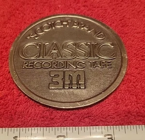 CINTA DE GRABACIÓN MARCA "COCÉS" MEDALLÓN DE PELTRE DE 3 M ESCENA DE GUERRA REVOLUCIONARIA  - Imagen 1 de 9