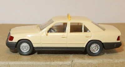 Micro WIKING Ho 1/87 Mercedes Benz 260 E Crema Taxi #14149 No. Box - Immagine 1 di 4