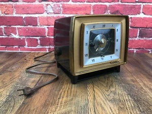 Vintage - 1954 CROSLEY VACUUM TUBE AM CLOCK RADIO ALARM F-25BK BLACK GOLD Tested - Picture 1 of 16