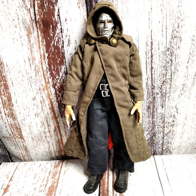 Figura de acción Marvel Studios Dr Doom Edición Coleccionista 12"" 2005 Toy Biz/Suelta Foto 1 de 4