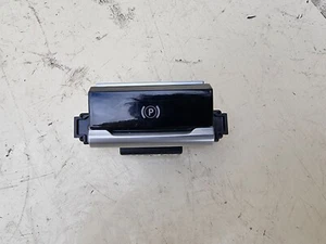INTERRUPTOR FRENO MANO ELÉCTRICO CITROEN C4 GRAND PICASSO MK2 2014 - 2024 96781160 - Imagen 1 de 5