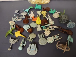 Star Trek Micro Machines Lot 43 Total Figurines - Space Ships, Enterprise - Picture 1 of 6