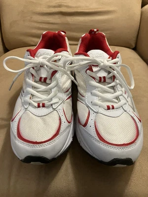 Curves Red White Leather Lace Up Athletic Shoes Sneakers Women's Size 10 - Image 1 of 4