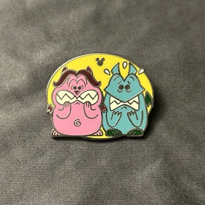 WDW - Pain and Panic - Disney Duos - Hidden Mickey 2019 Disney Pin F2 - Image 1 of 2
