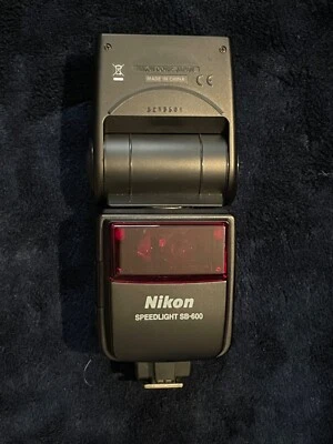 Nikon SPEEDLIGHT SN-600 with Carry Case (Shoe Mount Camera Flash) - Image 1 of 4