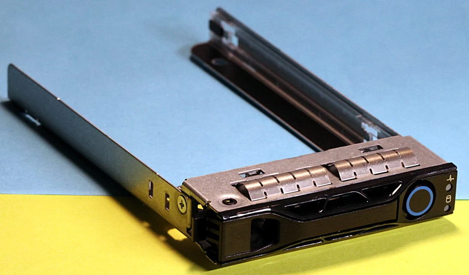 TD14AS2ZHT00 Quanta QuantGrid D51B-1U D51B-2U 2.5" HDD Trah Caddy - Image 1 of 1