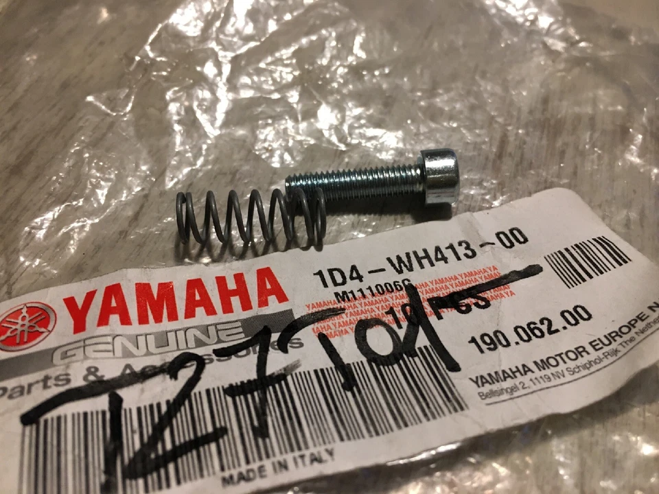 Yamaha 1D4-WH413-00 vis + ressort réglage phare DT50R DT50RSM DTR 50 SM - Photo 1/1