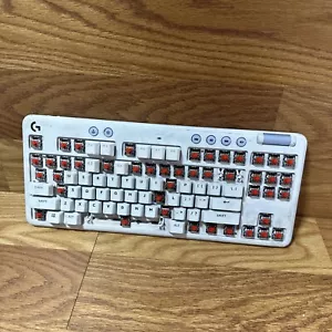 Logitech G713 Linear Mechanical Gaming Keyboard - White UNTESTED AS IS READ Red - Picture 1 of 8