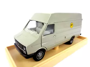 Rarissima custodia auto d'epoca Iveco Fiat Daily Van PT Poste scala 1/43 - Foto 1 di 5