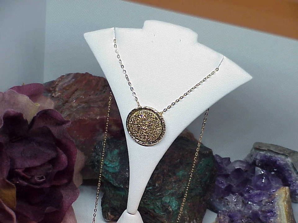 14k QVC Round Gold Drusy Sculpted Pendant w/Chain Necklace New w/Box - Image 1 of 4