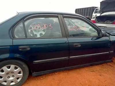 Puerta trasera izquierda conductor sedán manual se adapta 96-00 CIVIC 121613 Foto 1 de 4