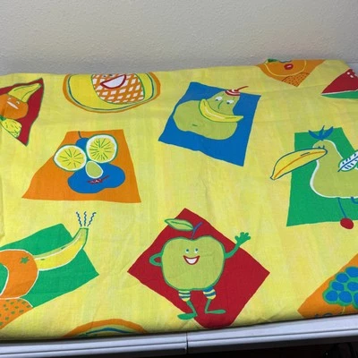 Funda nórdica Ikea tamaño doble frutas animales colorida  Foto 1 de 4