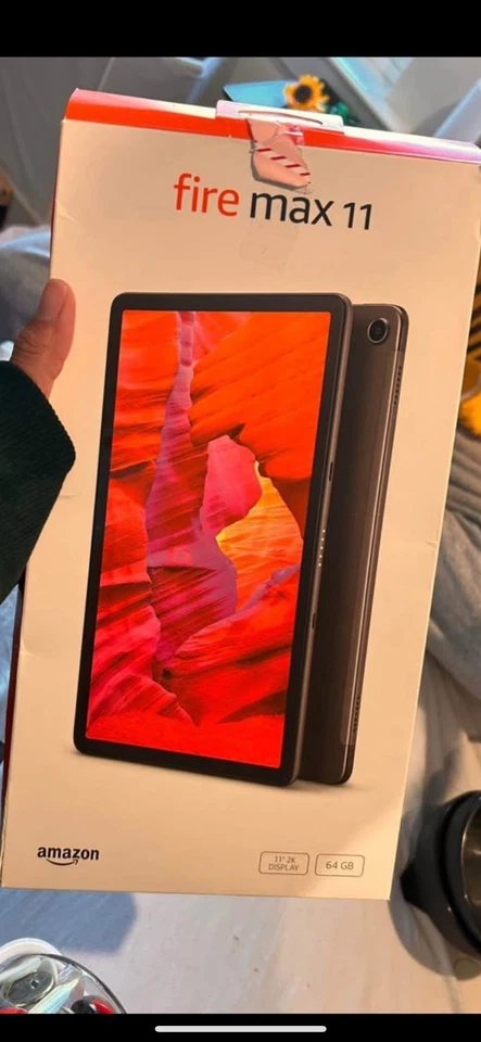 Amazon Fire Max 11 64GB Wi-Fi 11-inch Gray Tablet. Excellent Condition - Image 1 of 1