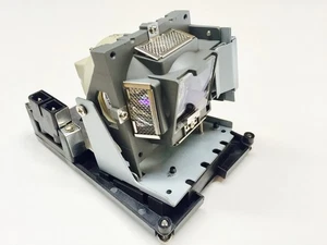 Lámpara y carcasa AL™ Series 5J.JA705.001 para proyectores BenQ - Garantía de 90 días - Imagen 1 de 7
